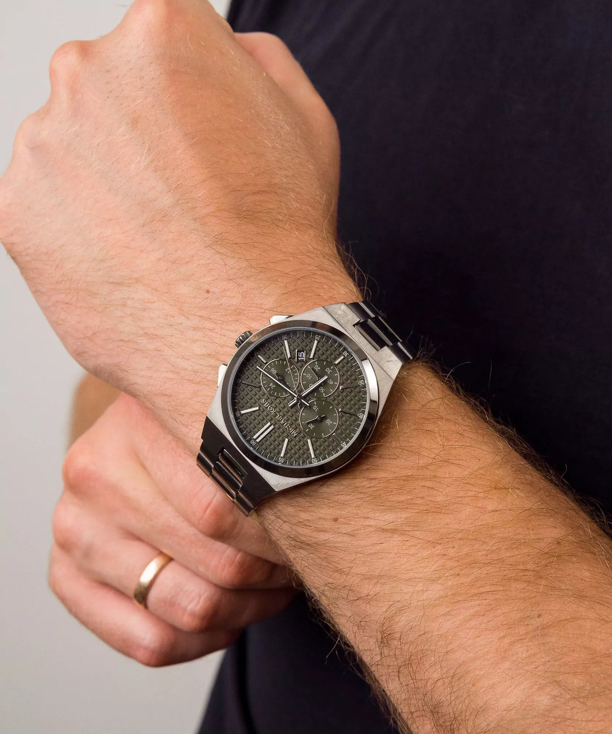 Michael Kors Oversized Lennox Chronograph Olive Dial Gunmetal Men's Watch - MK9118