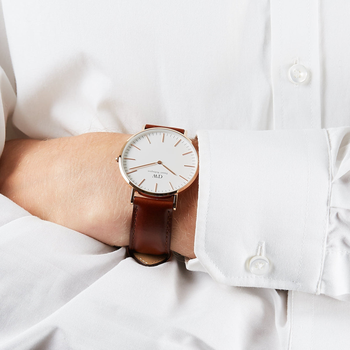 Daniel Wellington St Mawes 40mm White Dial Brown Genuine Leather Men's Watch - DW00100006
